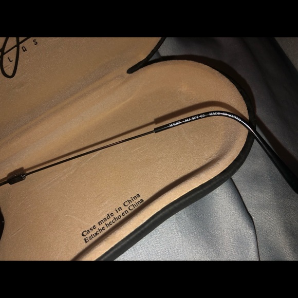 Maui Jim Sunglasses - Picture 2 of 6